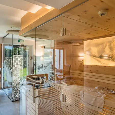 Aparthotel Dreisonnenhof