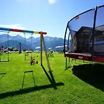 Aparthotel Dreisonnenhof Fiss