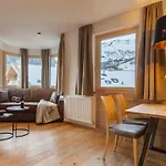 Dreisonnenhof Aparthotel Fiss