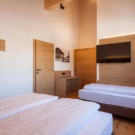 Dreisonnenhof Hotel apartamentowy 4*