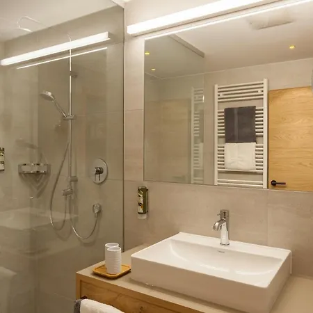 Hotel apartamentowy Dreisonnenhof Fiss