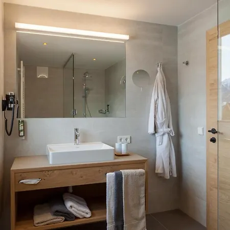 Dreisonnenhof Hotel apartamentowy