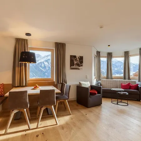 Dreisonnenhof Hotel apartamentowy Fiss