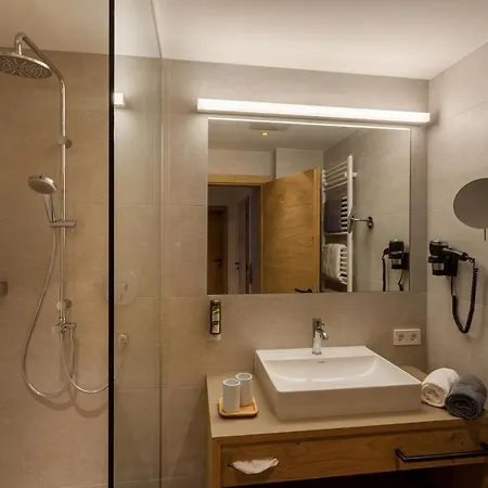 Apartmanhotel Dreisonnenhof Fiss